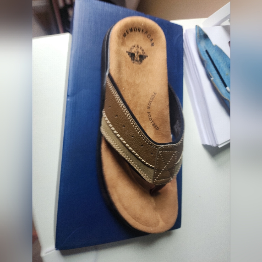NWT Mens Dockers Laguna Sandals